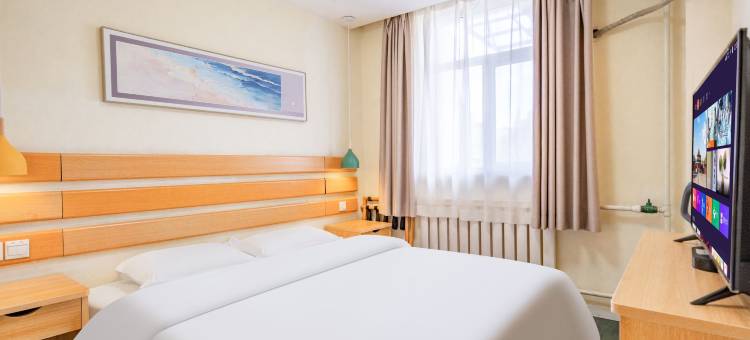 乌鲁木齐禾美酒店(德汇万达和田二街店)图片