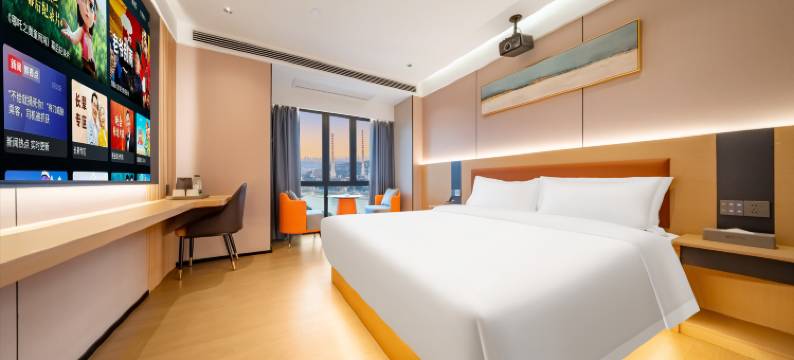 铂兴酒店(八公里轻轨站店)图片