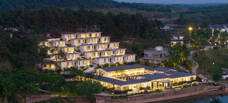 花筑·壹山伴水民宿(茅山东方盐湖城店)图片