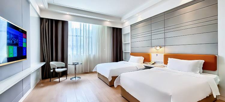 庐扉x酒店(郑州市中牟县天泽城轻工业大学易斯顿美术学院店)图片