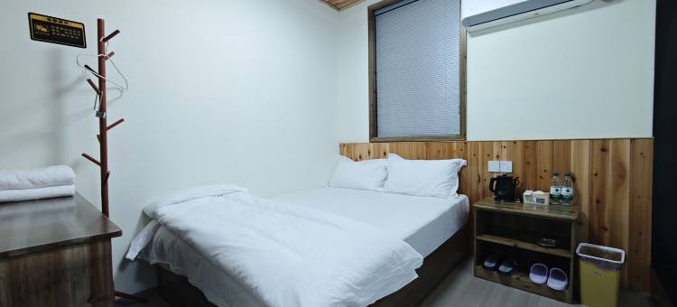 休宁亦清居民宿(齐云山景区店)图片