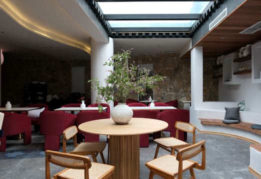 Jiuzhaigou Yunjing Courtyard-Style Hotel over view