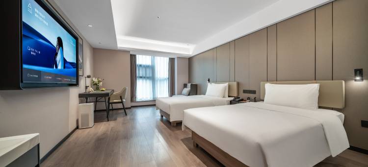 成都玉林生活广场川大望江校区亚朵酒店图片