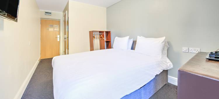 GO2 Gloucester Hotel by OYO图片