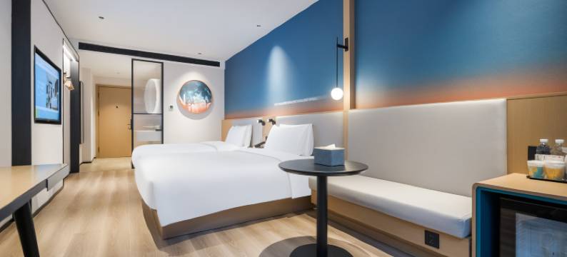 你好酒店(重庆解放碑小什字地铁站店)图片