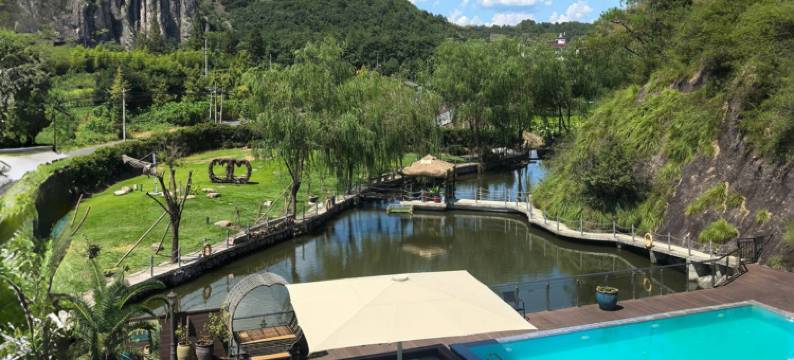 邸湖悦舍・瀑布无边泳池光影美宿(缙云仙都景区店)图片