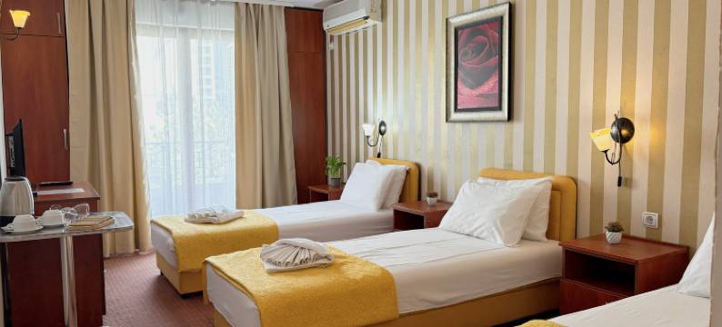 中央酒店和餐厅(Central Hotel & Restaurant)图片