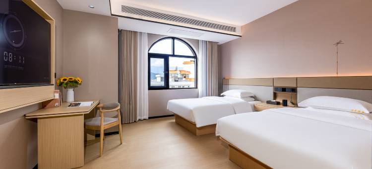 盈江云曼酒店(盈江广场店)图片