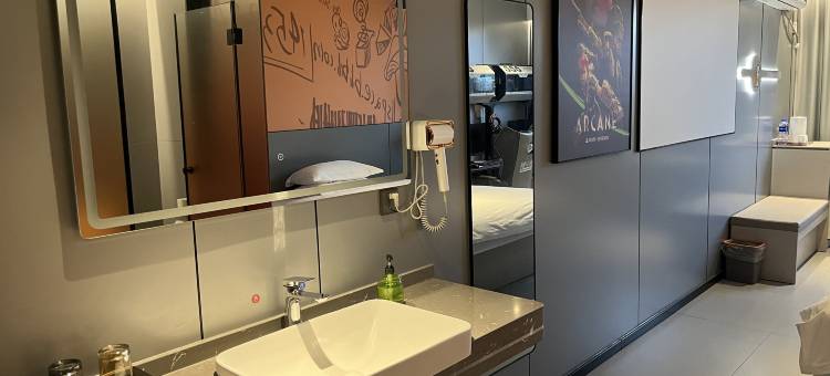 城小蜗电竞酒店(全椒奥康步行街店)图片