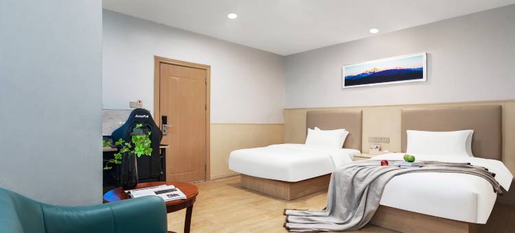 蚂蚁·光年电竞酒店(佛山鹏瑞利季华广场店)图片