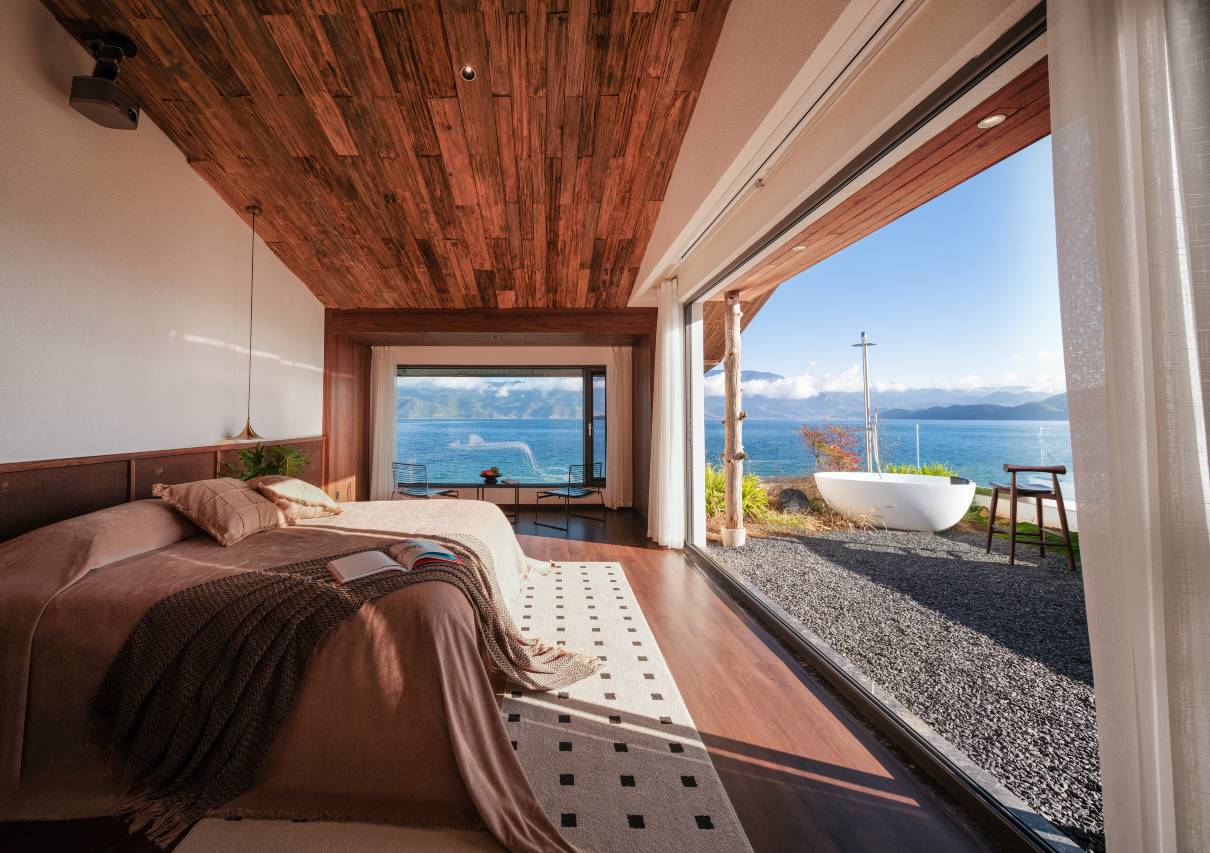 泸沽湖凿见酒店图片