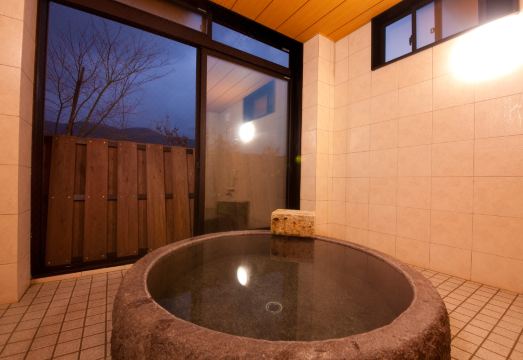 Yufuin Tsubaki Hotel Overview