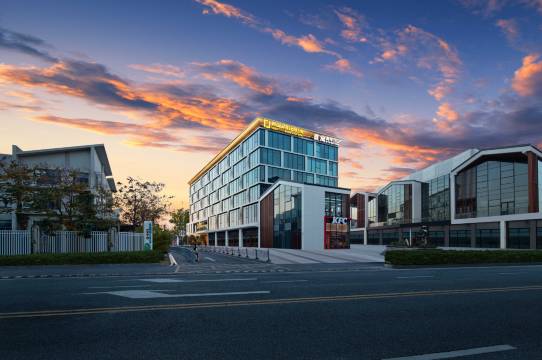 弗戈达假日公寓(宁波东钱湖地铁站星际谷乐园店)