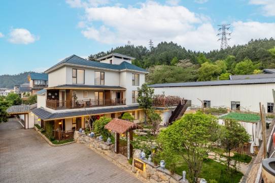 梅亭溪院·庭院栖居度假民宿(景德镇三宝国际陶艺村店)图片