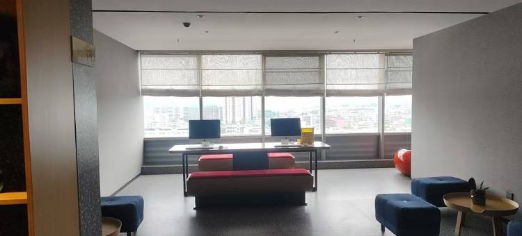 主场电竞酒店(青神万景国际购物中心店)图片