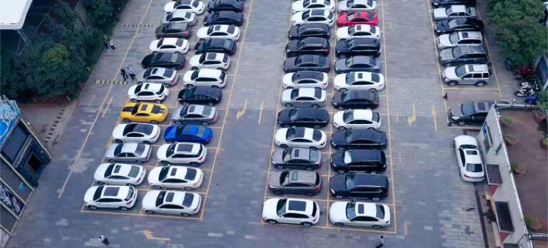 昆明楚雄大厦彝人大酒店(梁家河地铁站店)图片