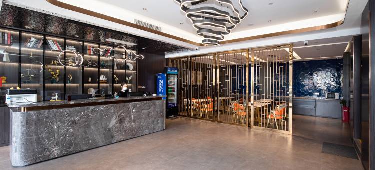 美多美酒店公寓(南京火车站中央路店)图片