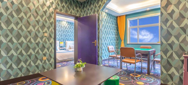 新郑比啦屋水晶主题民宿图片