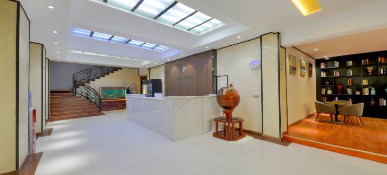 铂悦轻奢酒店(泰山路世纪华联店)图片