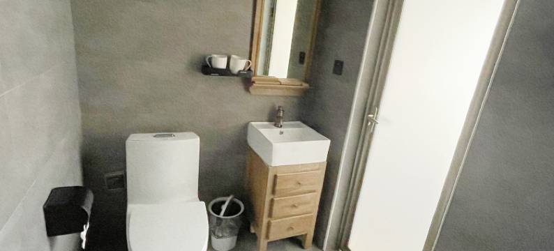 等等·Lightluxury休闲观景美宿(资兴东江湖店)图片