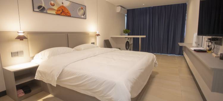 中山·百川|Cinema·LuxeSelect公寓(石岐大信电子科技大学店)图片