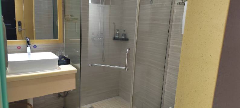 兴国中怡国际酒店(国兴汽车城店)图片