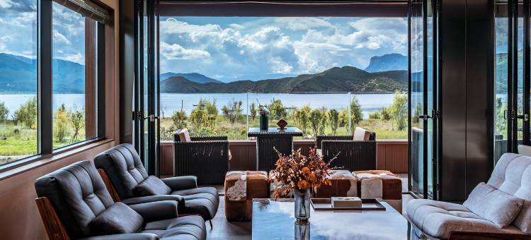 泸沽湖蓝畔酒店图片