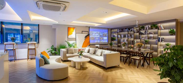 立客友青年旅舍WARM•MOMENTS•WEAVE(喷水池地铁站民生路好吃街店)图片