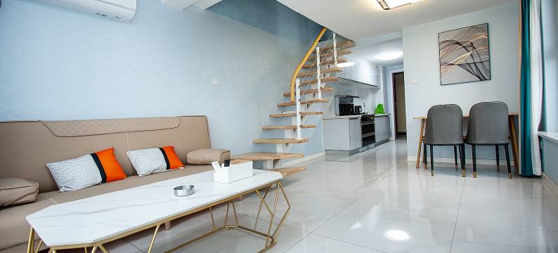 心悦影院民宿(蔡甸中核世纪广场店)图片