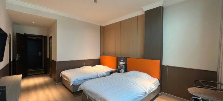 建水阳阳酒店(古城小火车店)图片