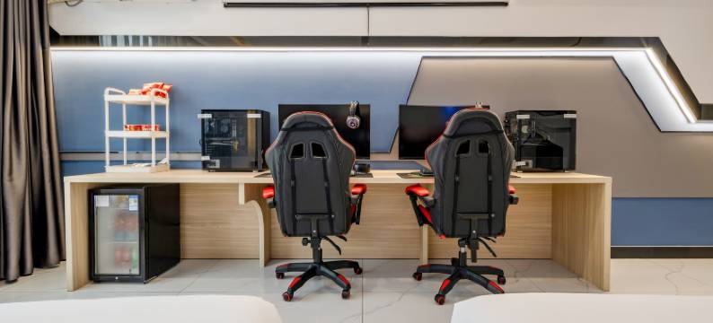 艺宿主题酒店(南宁西乡塘民族大学地铁站店)图片