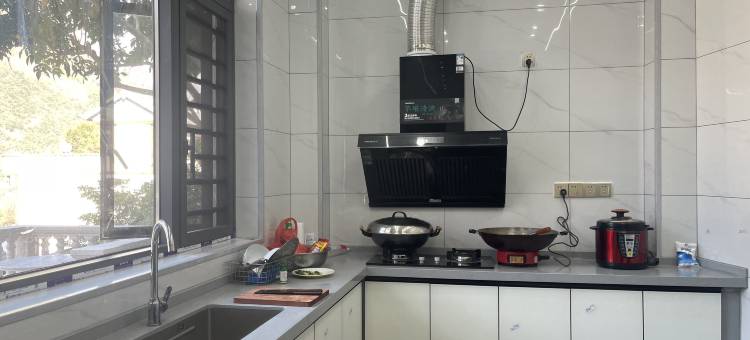 浩坤湖半山渡民宿(浩坤码头店)图片