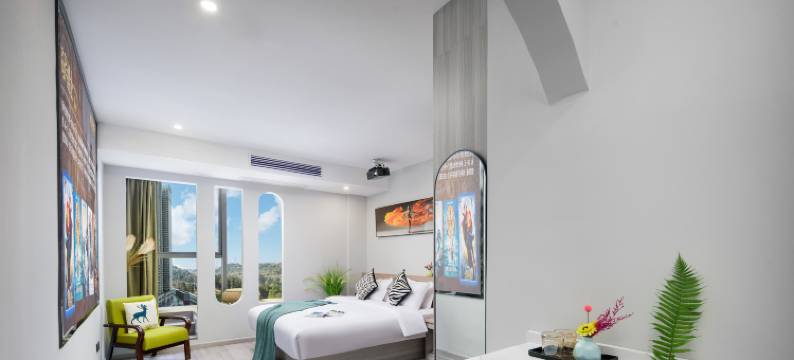 清雅轩智能巨幕影院民宿(贵阳花果园五里冲地铁站店)图片