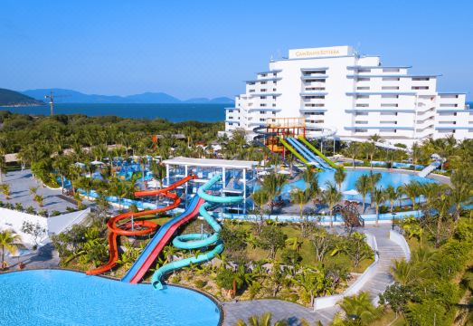 Cam Ranh Riviera Beach Resort & SpaHotel Overview