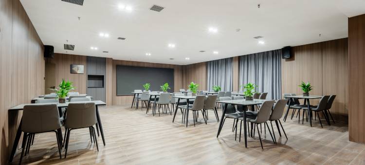 宝鸡星空H酒店(宝鸡南站吾悦广场店)图片