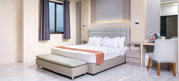 格兰德瓦洛尼亚酒店(Grand Valonia Hotel Cafe & Park Jember)图片