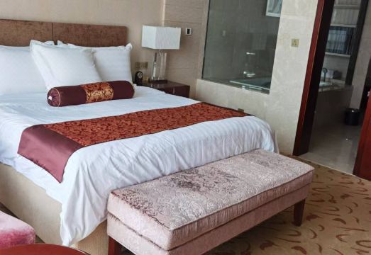 Lingyuan Linggang Hotel Hotel Overview