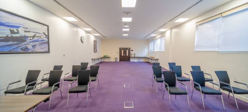 阿布扎比机场(商业园)普雷米尔旅馆(Premier Inn Abu Dhabi Airport (Business Park))图片