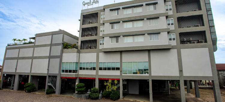 大兹里凯塔潘酒店(Grand Zuri Ketapang)图片