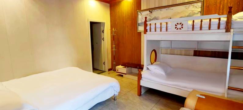 清逸民宿(那拉提旅游风景区店)图片