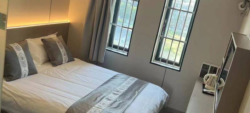 布丁严选酒店(杭州西溪湿地留下地铁站店)图片