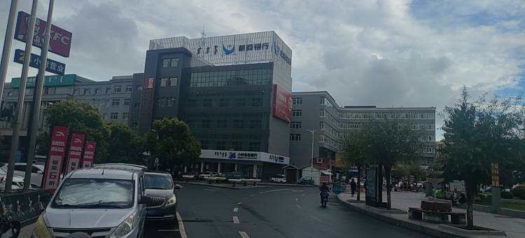 乌兰察布佳慧民宿酒店(春天商厦中心广场店)图片