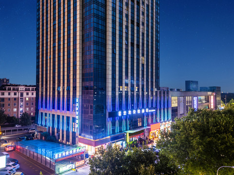 艺龙安悦酒店(蚌埠高铁南站大学城店)