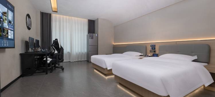 艾特摩高电竞酒店(常州武进万达广场店)图片