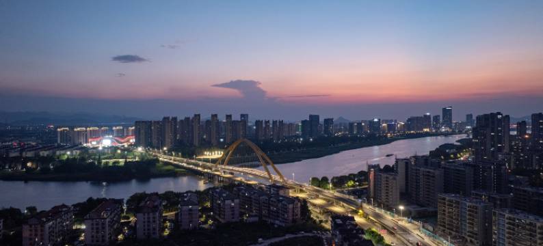 云峥酒店公寓(绍兴东站上百万和城店)图片