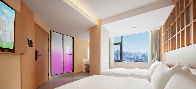 龙猫精灵酒店(西南交大沙湾地铁站店)图片