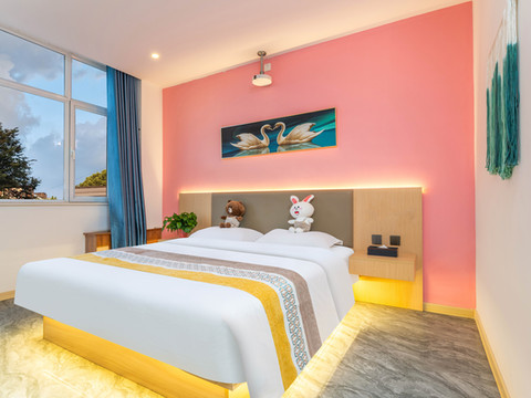 雅朵智慧酒店(乌拉特后旗店)