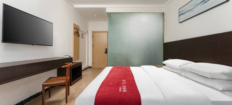 仟那美宿酒店(老君山云景索道店)图片