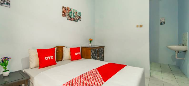 O阿尔乔萨里酒店-近阿拉亚广场-原努格拉哈酒店(Hotel O Arjosari Near Plaza Araya Formerly Hotel Nugraha)图片