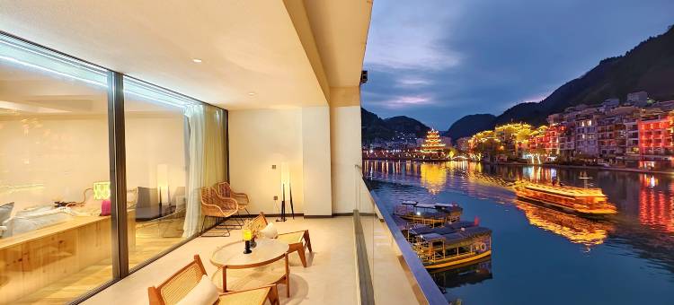 镇远那里·VILLA私享民宿(镇远古城新大桥店)图片